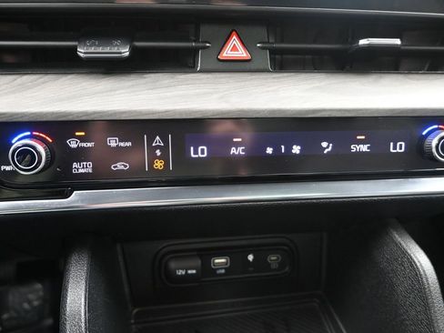 Certified 2023 Kia Sportage X-Line w/ X-Line Premium Package image 21