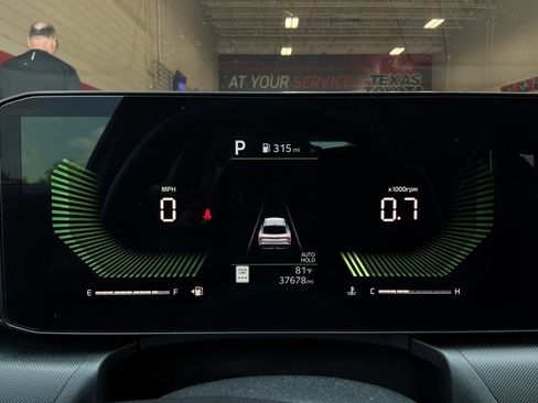 Used 2025 Kia K4 FWD image 38