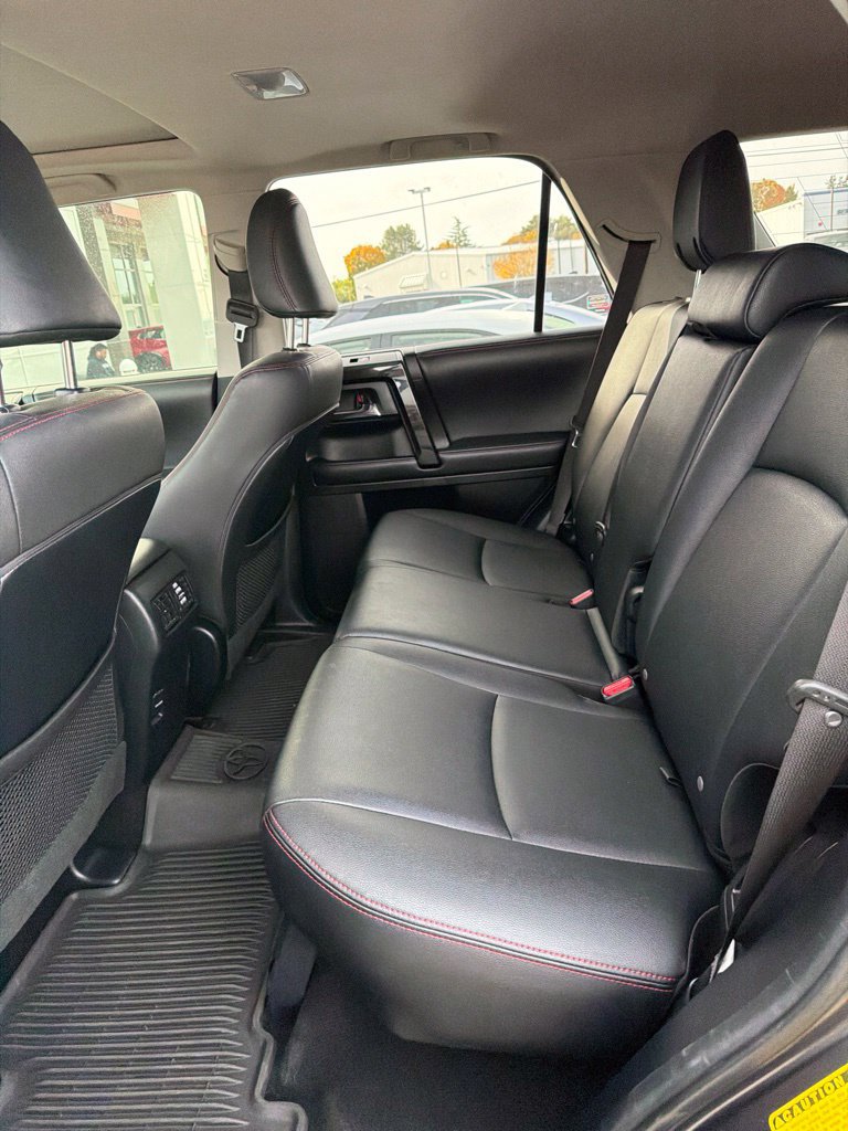 Used 2019 Toyota 4Runner TRD Off-Road Premium AWD/4WD image 10