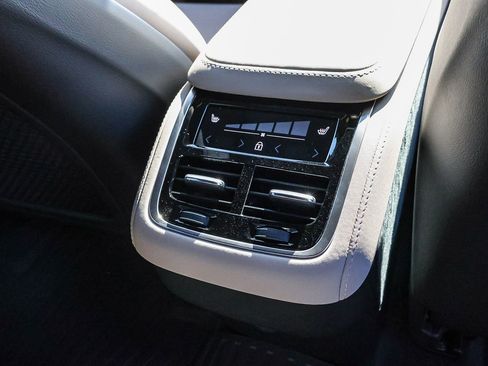 New 2026 Volvo XC90 B6 Ultra w/ Protection Package image 23