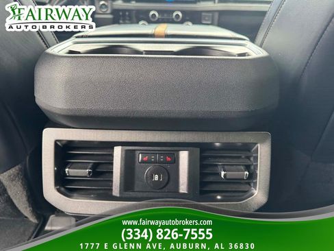 Used 2024 Ford F250 Platinum AWD/4WD image 24