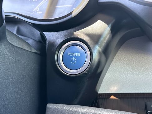 Used 2023 Toyota Sienna LE FWD image 30