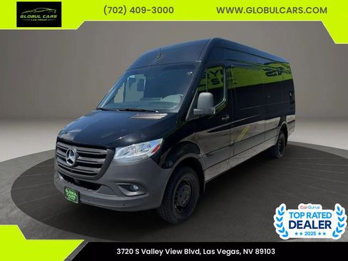 Used 2022 Mercedes-Benz Sprinter 3500 image 1