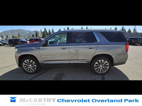 Used 2021 GMC Yukon Denali w/ Denali Premium Package image 6