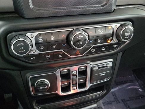 Used 2021 Jeep Wrangler Unlimited Sport AWD/4WD image 29