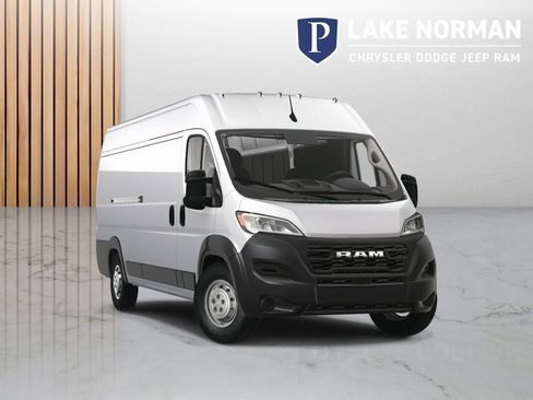 Used 2024 RAM ProMaster 3500 w/ Power Group FWD image 9