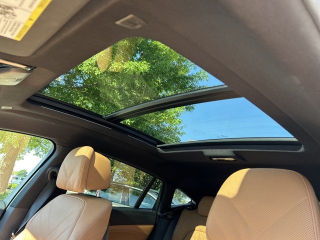 Certified 2023 BMW X6 xDrive40i w/ M Sport Package AWD/4WD image 17