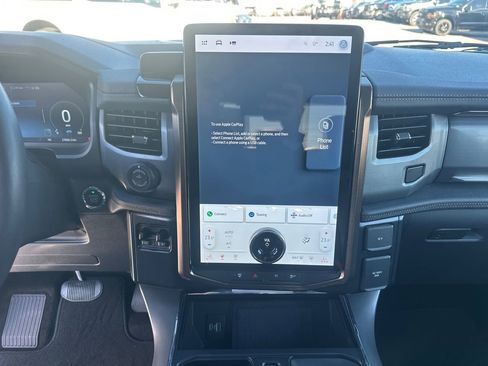 Certified 2022 Ford F150 Lightning Lariat w/ Equipment Group 511A High image 30