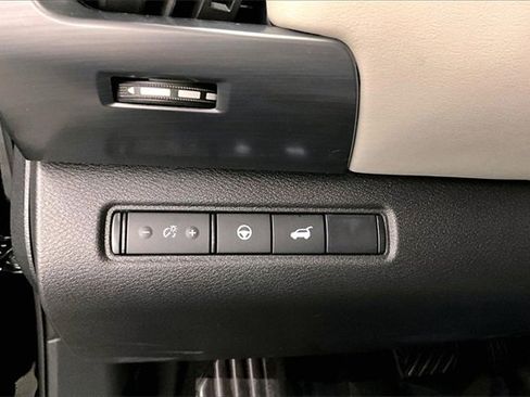 New 2025 Nissan Pathfinder SL w/ Lighting Package (N92) image 28