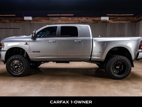 Used 2024 RAM 3500 Laramie w/ Night Edition AWD/4WD image 5