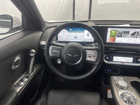Used 2024 Genesis GV60 RWD image 25