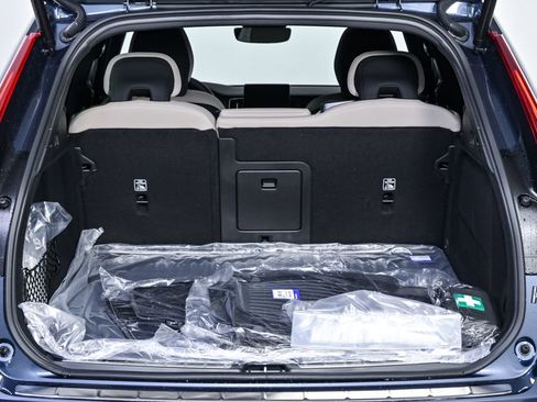 New 2026 Volvo XC60 T8 Plus w/ Protection Package Premier AWD/4WD image 29