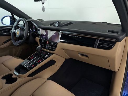New 2026 Porsche Macan AWD/4WD image 19