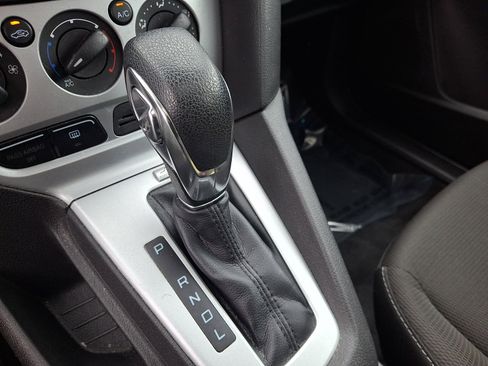 Used 2013 Ford Focus SE FWD image 15