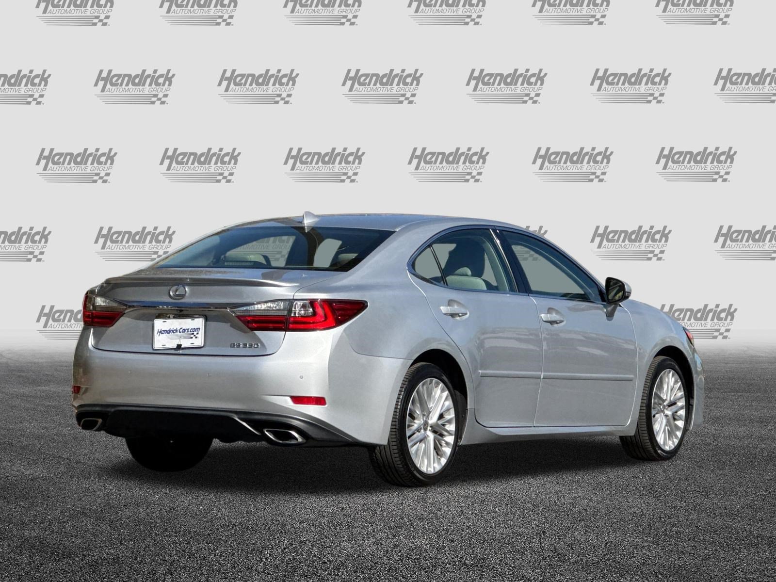 Used 2016 Lexus ES 350 w/ Navigation System Package FWD image 5