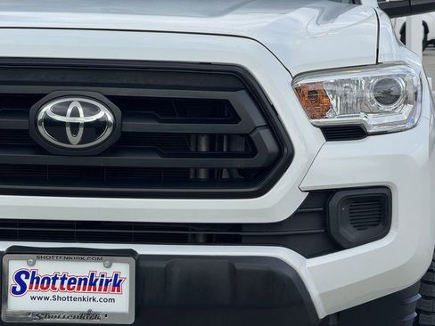 Used 2020 Toyota Tacoma SR w/ SR Convenience Package RWD image 8