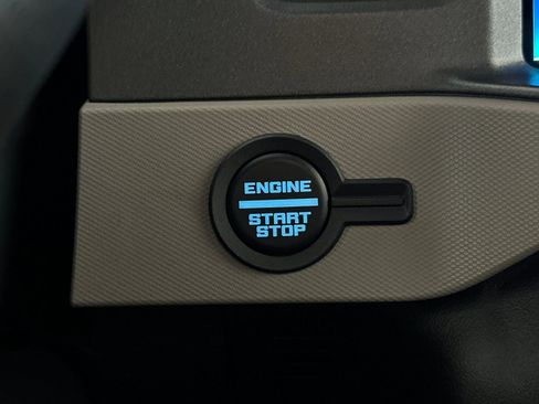 Certified 2024 Ford Bronco Wildtrak AWD/4WD image 22