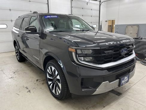 New 2025 Ford Expedition Max Platinum w/ Driver's Package image 3