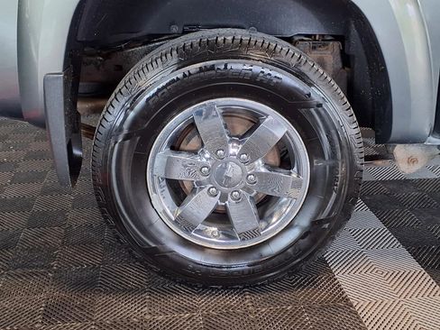 Used 2011 Chevrolet Colorado LT image 8