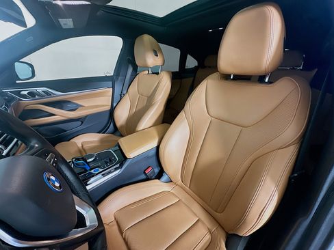 Used 2023 BMW i4 eDrive35 w/ Premium Package image 13