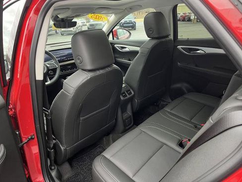 New 2025 Buick Envision Avenir image 5