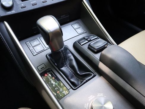 Used 2015 Lexus IS 250 AWD w/ Navigation System Package image 22