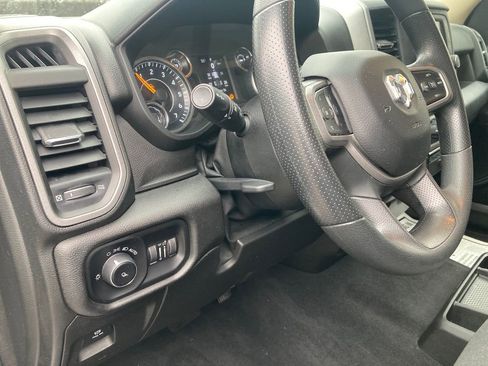 Used 2019 RAM 1500 Tradesman AWD/4WD image 17