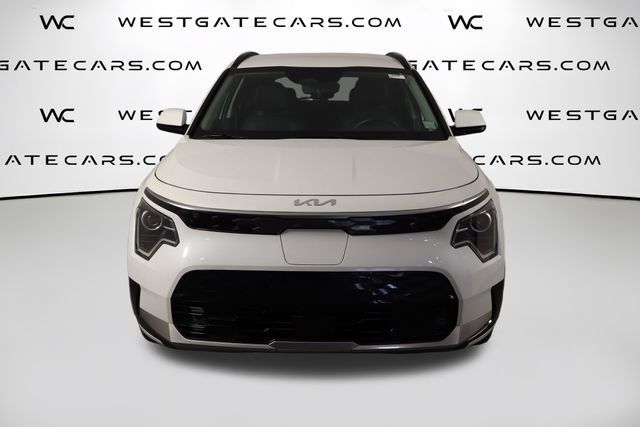 Certified 2024 Kia Niro Wind FWD image 2