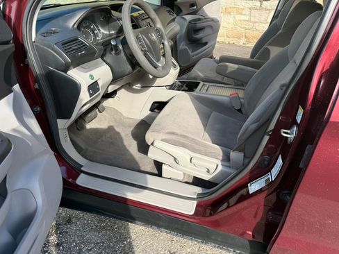 Used 2014 Honda CR-V EX image 27