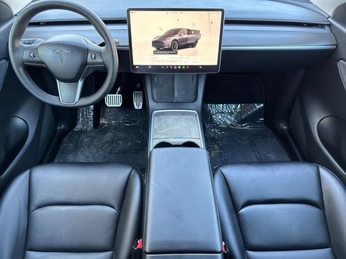 Used 2022 Tesla Model Y Long Range AWD/4WD image 12