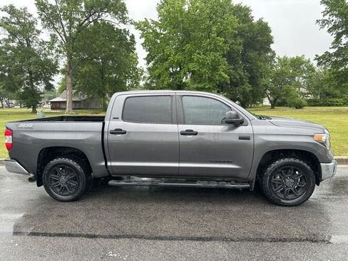 Used 2020 Toyota Tundra SR5 w/ SR5 Upgrade Package RWD image 29