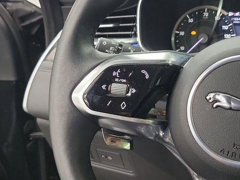 Used 2023 Jaguar F-PACE S image 27