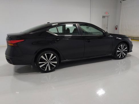 Used 2022 Nissan Altima 2.5 SR image 10