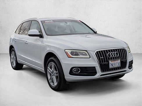 Used 2016 Audi Q5 2.0T Premium Plus w/ Technology Package image 3