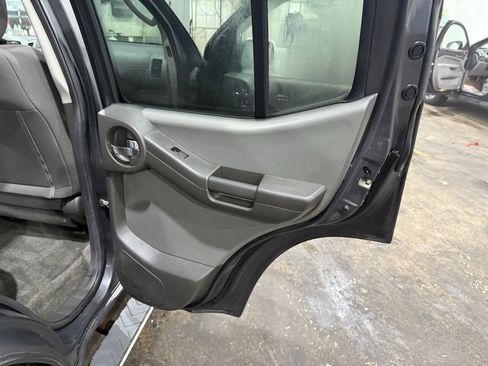 Used 2012 Nissan Xterra S w/ Value Package image 24