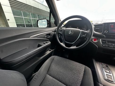 Used 2022 Honda Ridgeline Sport image 14
