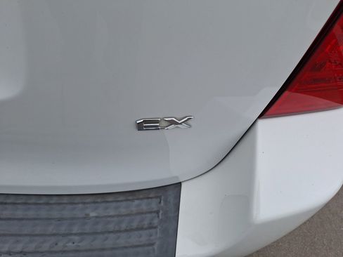 Used 2010 Kia Sedona EX w/ Luxury Pkg image 12