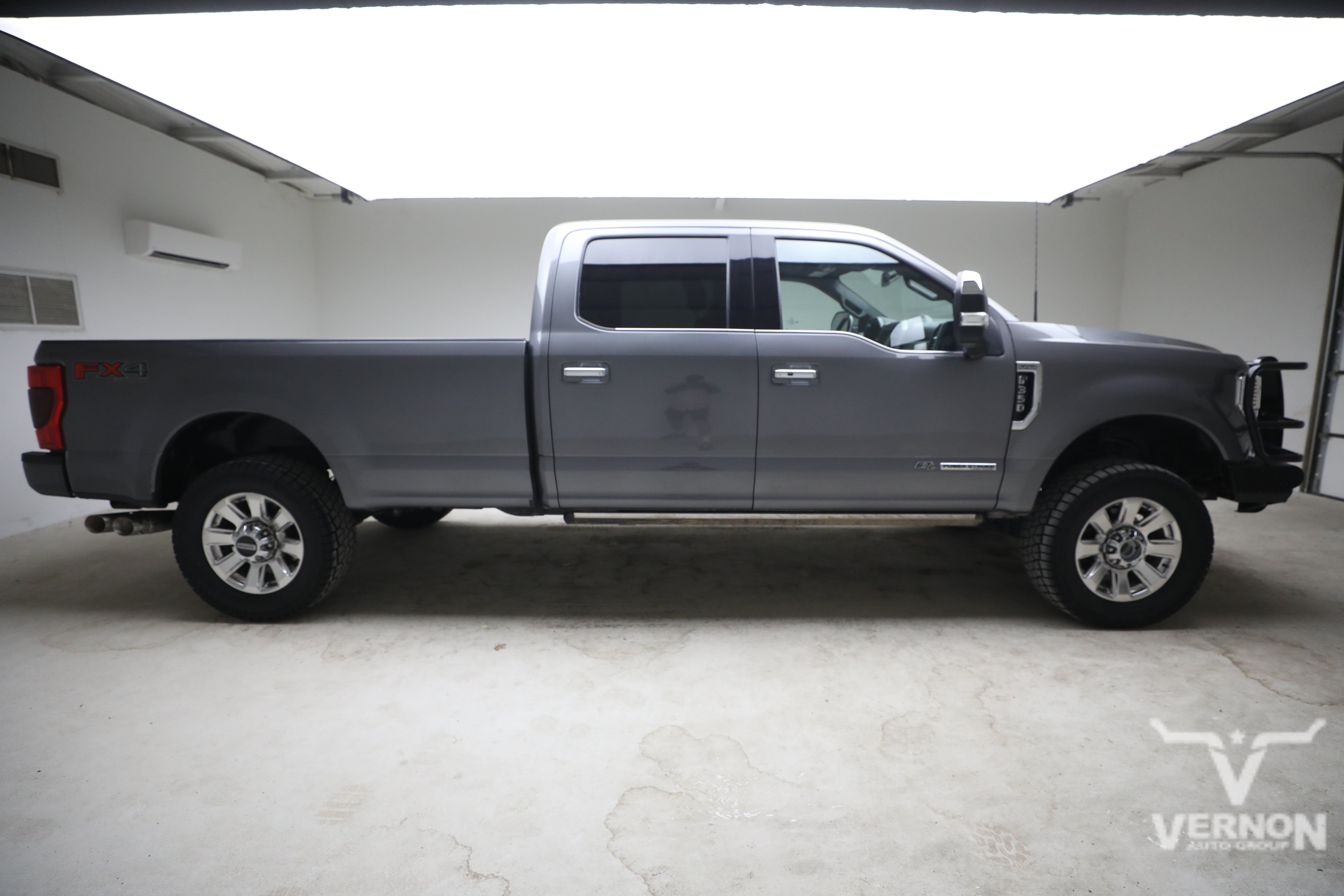 Used 2021 Ford F350 Platinum AWD/4WD image 6
