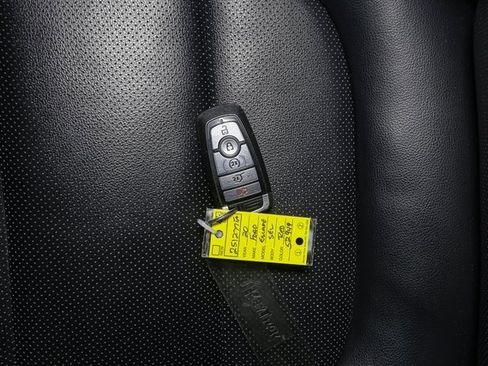 Used 2020 Ford Escape SEL image 41