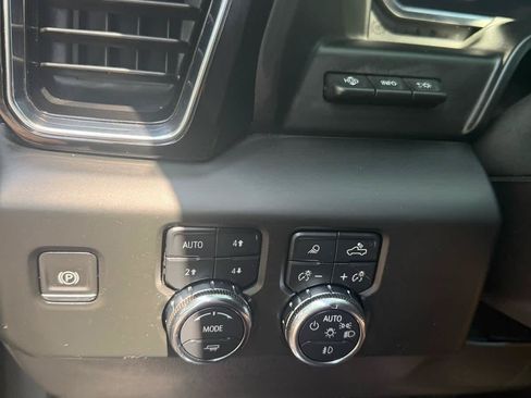 Used 2024 GMC Sierra 1500 Denali w/ Denali Reserve Package AWD/4WD image 18