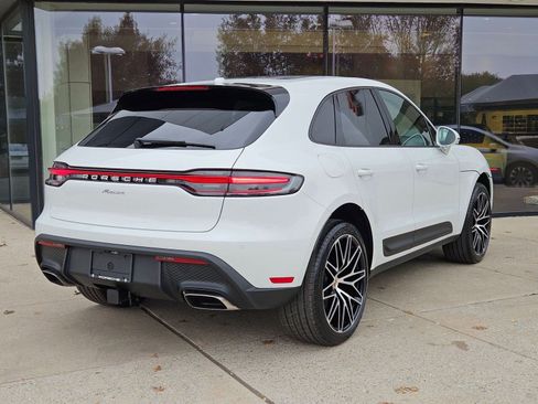 New 2026 Porsche Macan image 9