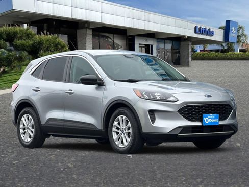 Used 2022 Ford Escape SE image 9