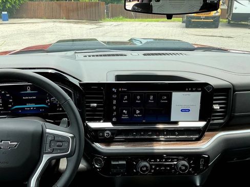 Used 2026 Chevrolet Silverado 1500 LT Trail Boss w/ Convenience Package II AWD/4WD image 13