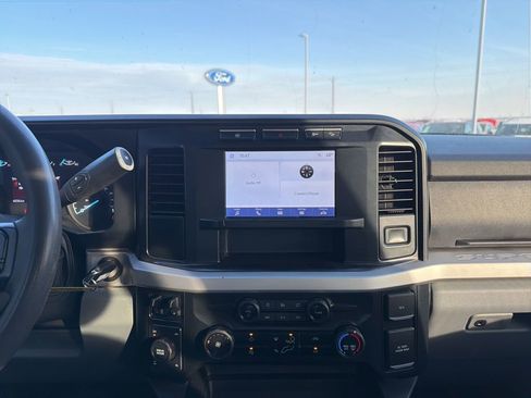 Used 2024 Ford F250 XLT w/ FX4 Off-Road Package AWD/4WD image 18