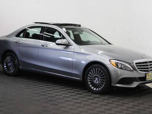 Used 2015 Mercedes-Benz C 300 4MATIC Sedan image 1