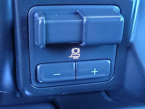 Used 2021 GMC Sierra 1500 Elevation w/ Preferred Package image 17