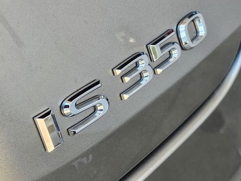 Used 2022 Lexus IS 350 F Sport RWD image 12