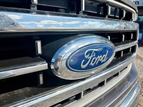 Used 2021 Ford F150 Lariat w/ Equipment Group 502A High AWD/4WD image 9