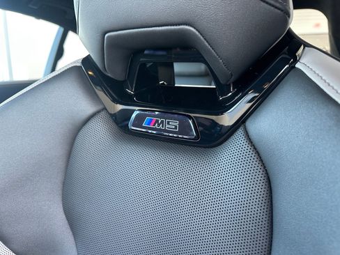 New 2026 BMW M5 w/ Executive Package image 18