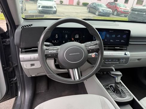 Used 2024 Hyundai Kona SEL AWD/4WD image 15